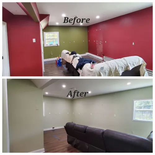 Habitación antes y después, pared roja cambiada a verde claro